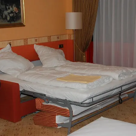 Kegel Tanz Palast 招待所