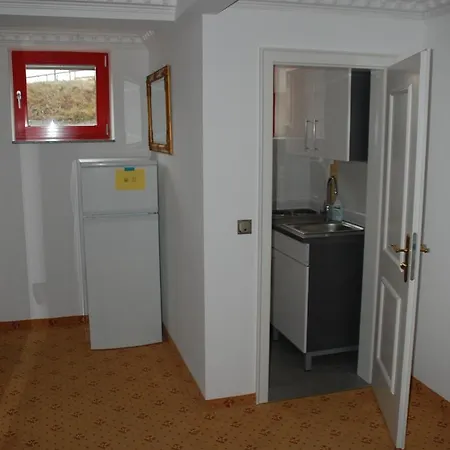 Kegel Tanz Palast 3*