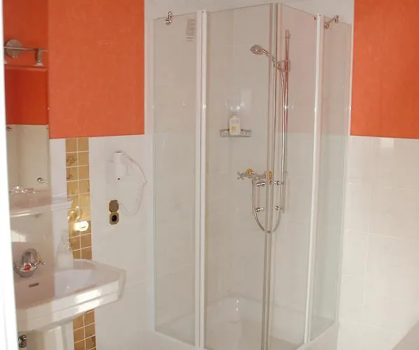 Kegel Tanz Palast 3*