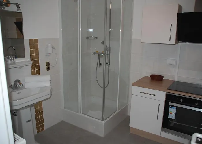 Kegel Tanz Palast ゲストハウス 3*